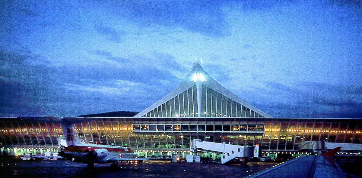 Ni Barajas ni el El Prat, este es el mejor aeropuerto de España para los usuarios