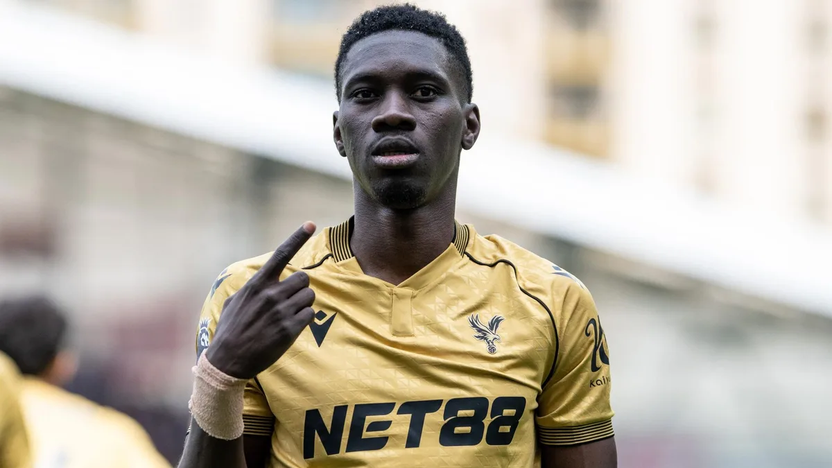 Liverpool make approach for Palace forward Sarr