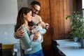 Niveles más altos de vitamina B12 en ambos padres se asocian con un menor riesgo de defectos congénitos