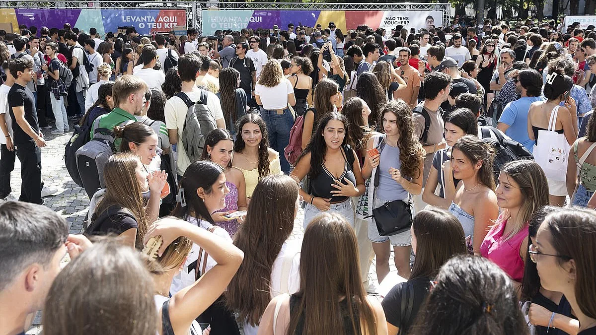 Preço de quartos para arrendar atinge 527 euros com oferta a cair 25%