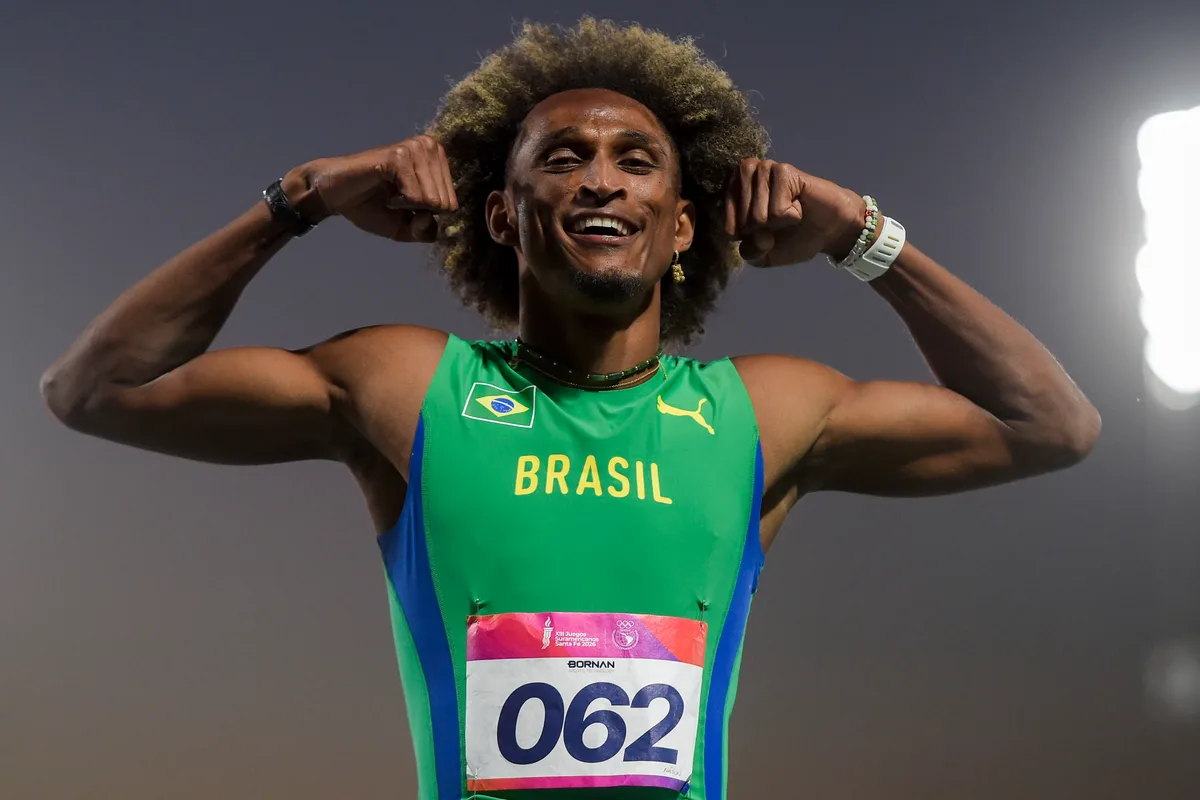 Alison dos Santos bate recorde dos Jogos Sul-Americanos na semi dos 400m em Santa Fé