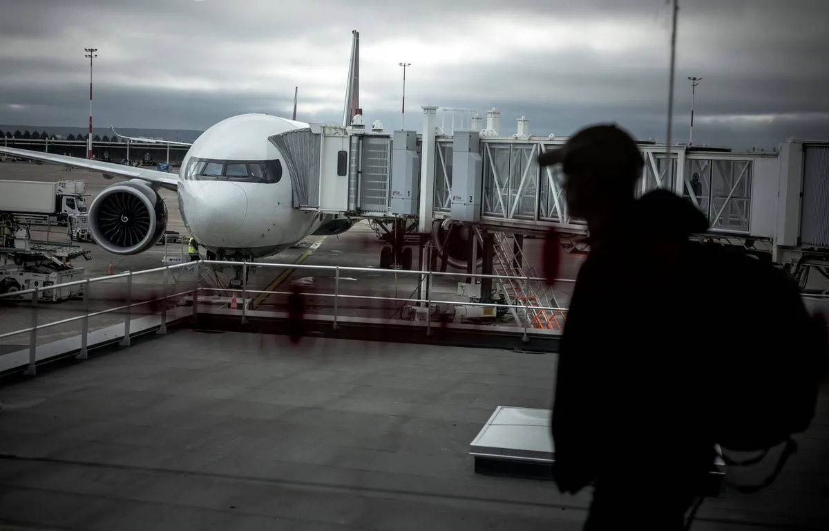 Avion : Coup d’arrêt pour Roissy Charles de Gaulle et Orly, le trafic des deux aéroports parisiens devrait baisser
