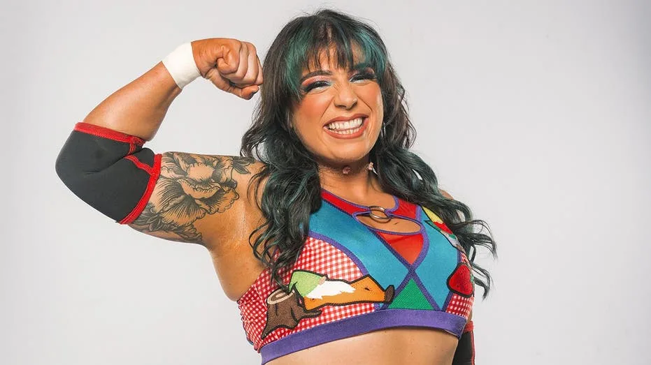 Gabby Forza joins TNA Wrestling and wants to take on the men