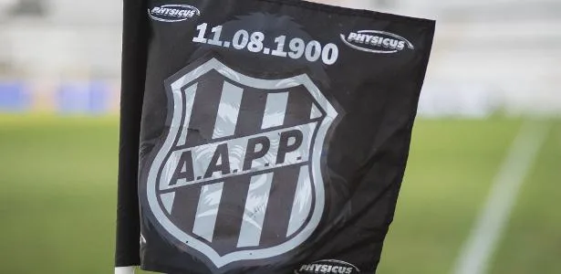 Ponte vive caos, lida com greve de jogadores e caminha para 2ª queda no ano