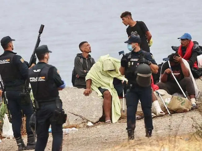 Detienen en España a traficantes de migrantes que operaban desde Ceuta