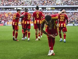 Adil Bourabaa appelé avec l’équipe nationale d’Algérie pour pallier le forfait de Nabil Bentaleb