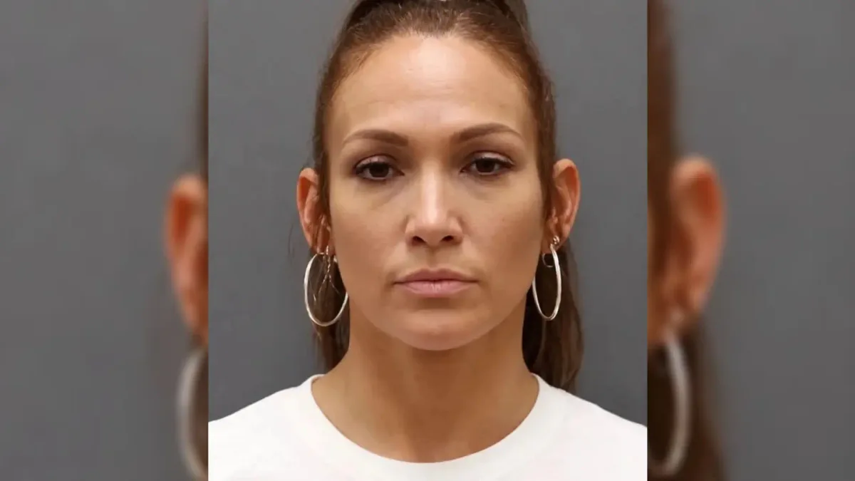 Parece la ficha policial de Jennifer Lopez, pero no, es una ladrona que se ha hecho viral por su parecido con la cantante
