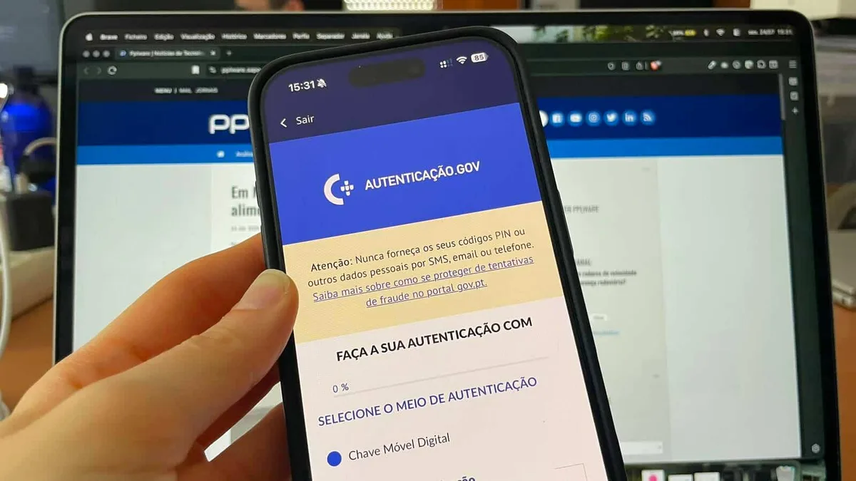 Esqueça as filas e a papelada: 6 aplicações do Governo que deveria ter instaladas no telemóvel