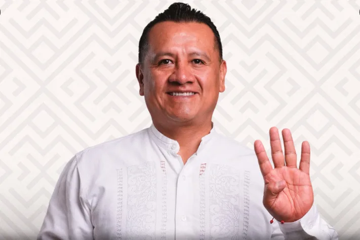 Morena nombra a Carlos Torres Piña como su nuevo líder en Michoacán