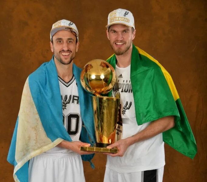 Brasileiro alcança marca histórica depois de estreia na NBA