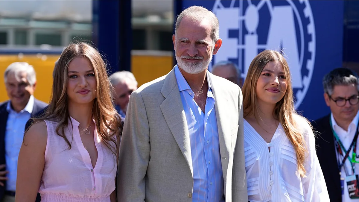 A primeira vez no paddock: Felipe, Leonor e Sofía no GP de Madrid