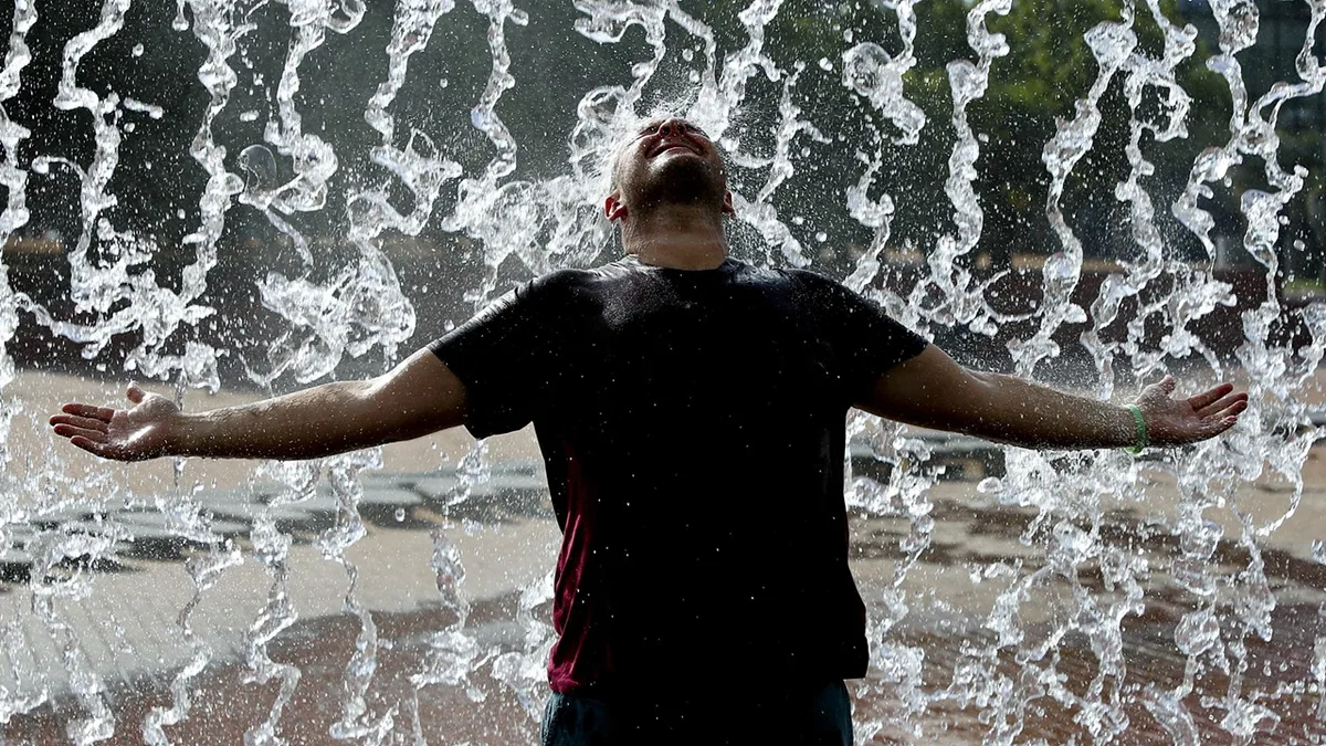 Nove distritos do continente sob aviso laranja até terça-feira devido ao calor