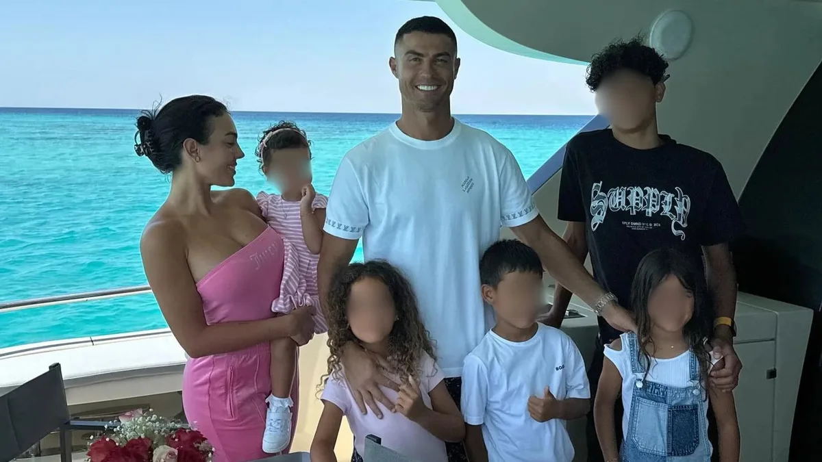 Georgina Rodríguez consolida su matrimonio con Cristiano Ronaldo al adoptar legalmente a sus tres hijos mayores