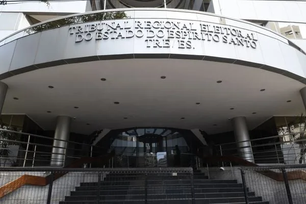 Justiça pede esclarecimentos a 7 empresas sobre reuniões com candidatos no ES