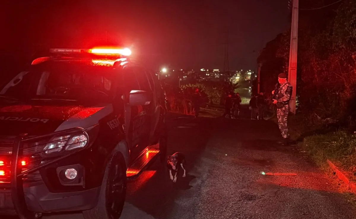Traficante corre para matagal, atira nos policiais e acaba morto em confronto com a RONE, no Tatuquara