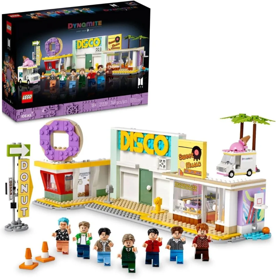 This BTS Lego Set Commemorates a Song on Their ARIRANG Tour Setlist and It’s Back in Stock Online