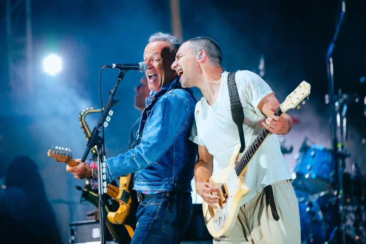 Watch Bruce Springsteen and Bleachers Reunite to Sing ‘Jersey Girl’ and ‘Chinatown’ in Asbury Park