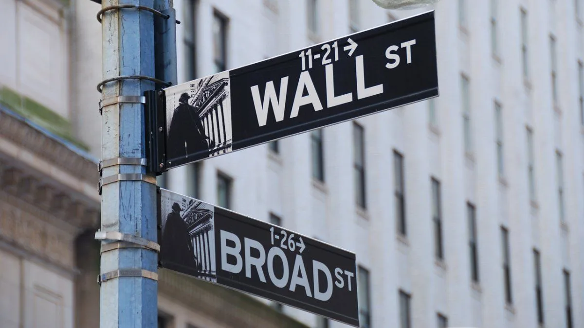 Wall Street: el Dow Jones perdió 1,2% en medio de la suba de tasas en EEUU