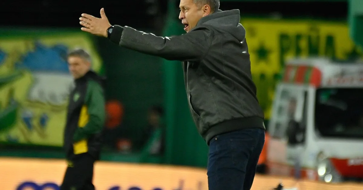 Las bombas del Traductor Flores tras la clasificación a Playoffs: "Instituto tiene unos huevos bárbaros"