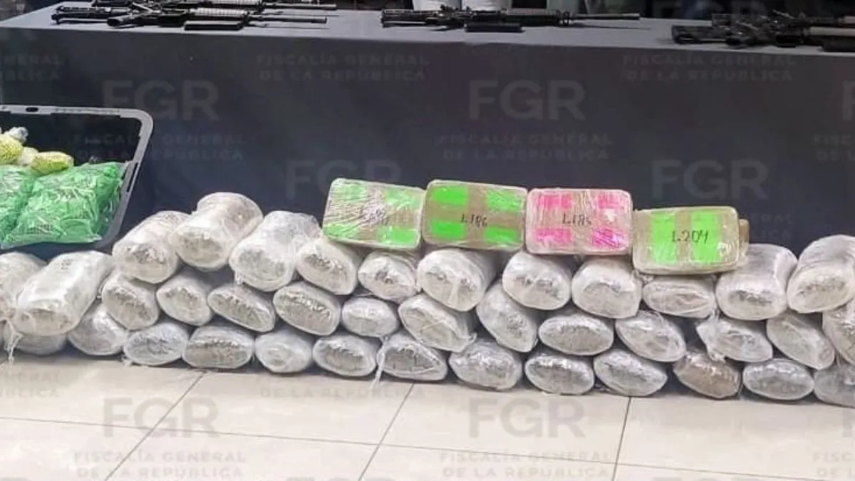 Vinculan a proceso a ocho personas detenidas con más de 50 kilos de drogas y armas de uso exclusivo del ejército en Tabasco