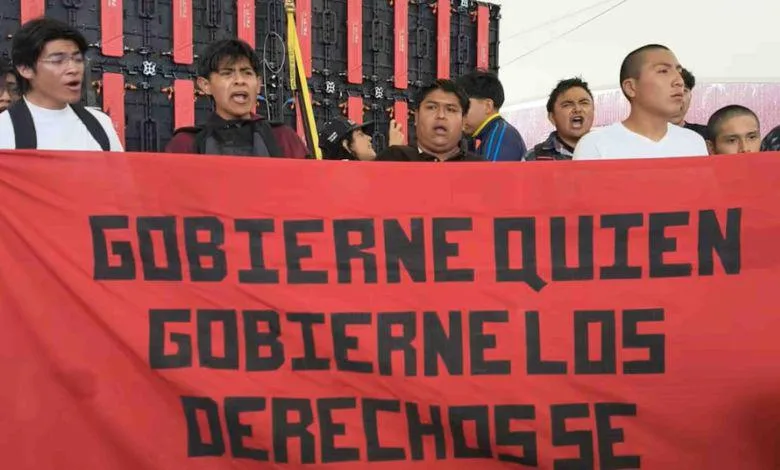 SEGOB dará seguimiento a demandas de normalistas de El Mexe tras protesta ante Claudia Sheinbaum