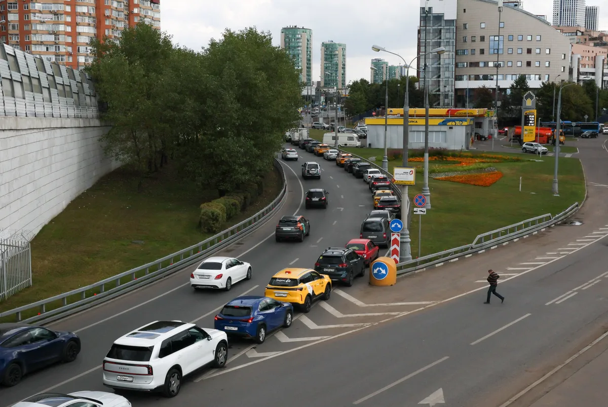 Rusia recae en su crisis de combustible con dos de cada tres gasolineras sin suministro