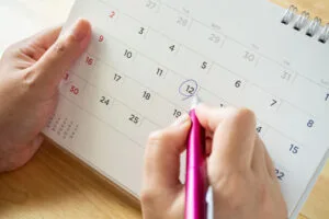 Direito das mulheres a folgas quinzenais aos domingos prevalece sobre lei geral