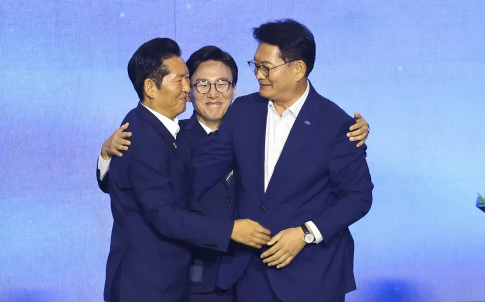 ‘쪼개진 당심 통합’ 김민석호 첫 시험대...“당청 창조적 수평관계로”