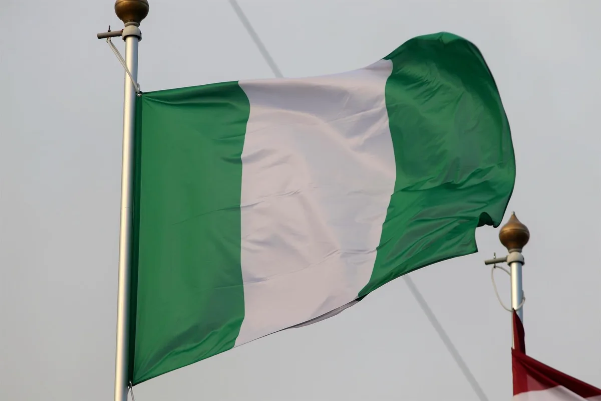 Suspendidos otros 20 agentes por la muerte de 37 mineros bajo custodia en el estado de Níger (Nigeria)