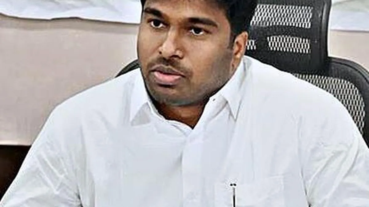 Collector asks officials to make revenue services people-friendly