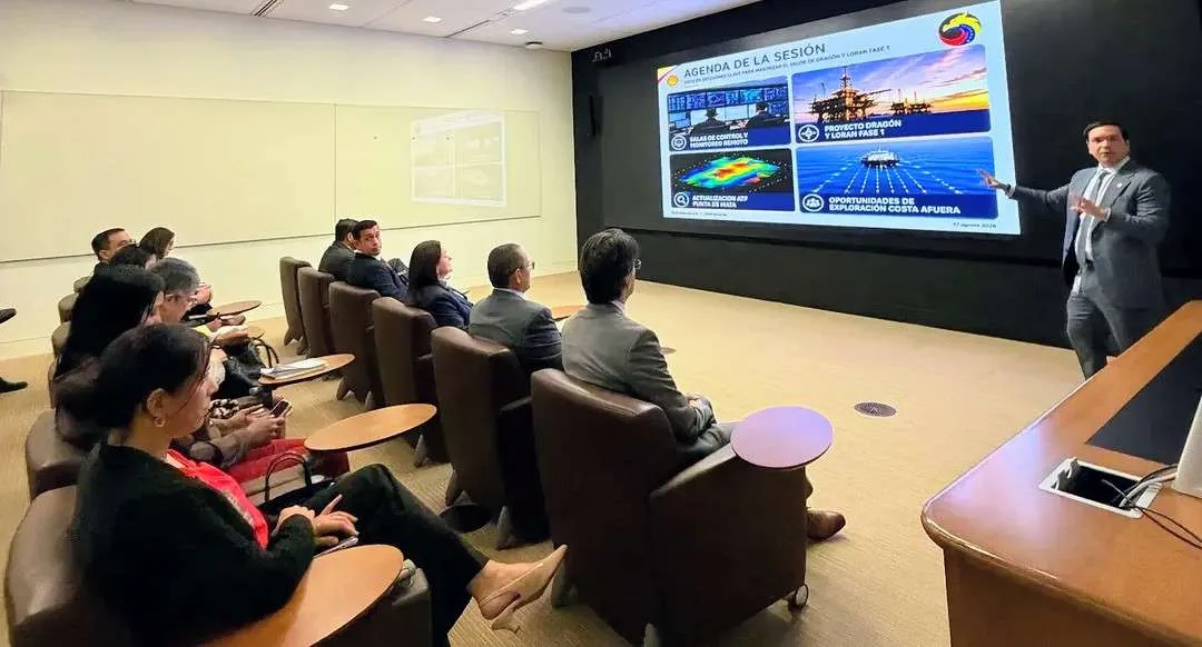 Delegación venezolana visita la empresa Shell