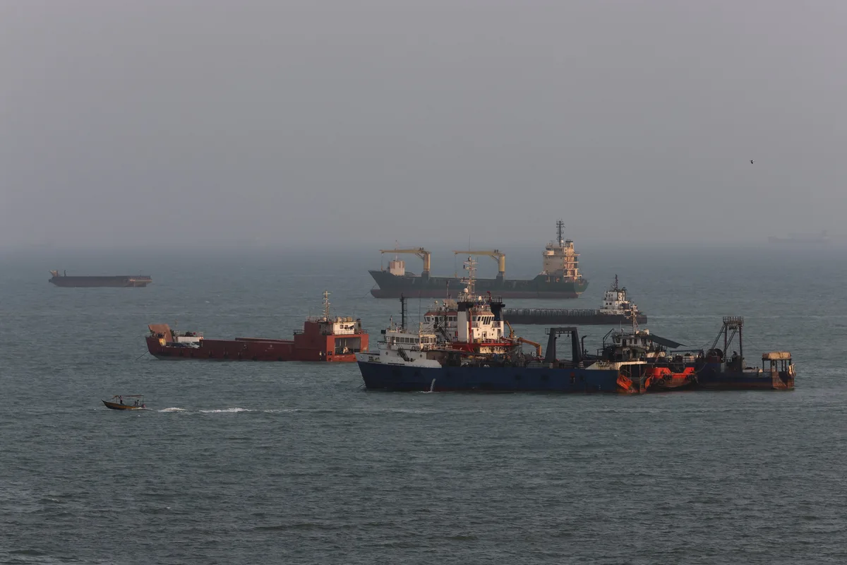 El Ibex recupera el tono positivo y el petróleo da una tregua
