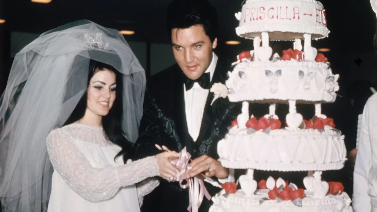 De Yoko Ono a Bianca Jagger o Pattie Boyd: vestidos icónicos de las novias del rock que rompieron con la tradición