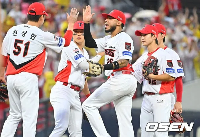 ‘2연승 기선 제압’ KIA, 시리즈 승리 확률 82.1% 잡았다…역대 3번째 준PO 스윕 성공할까