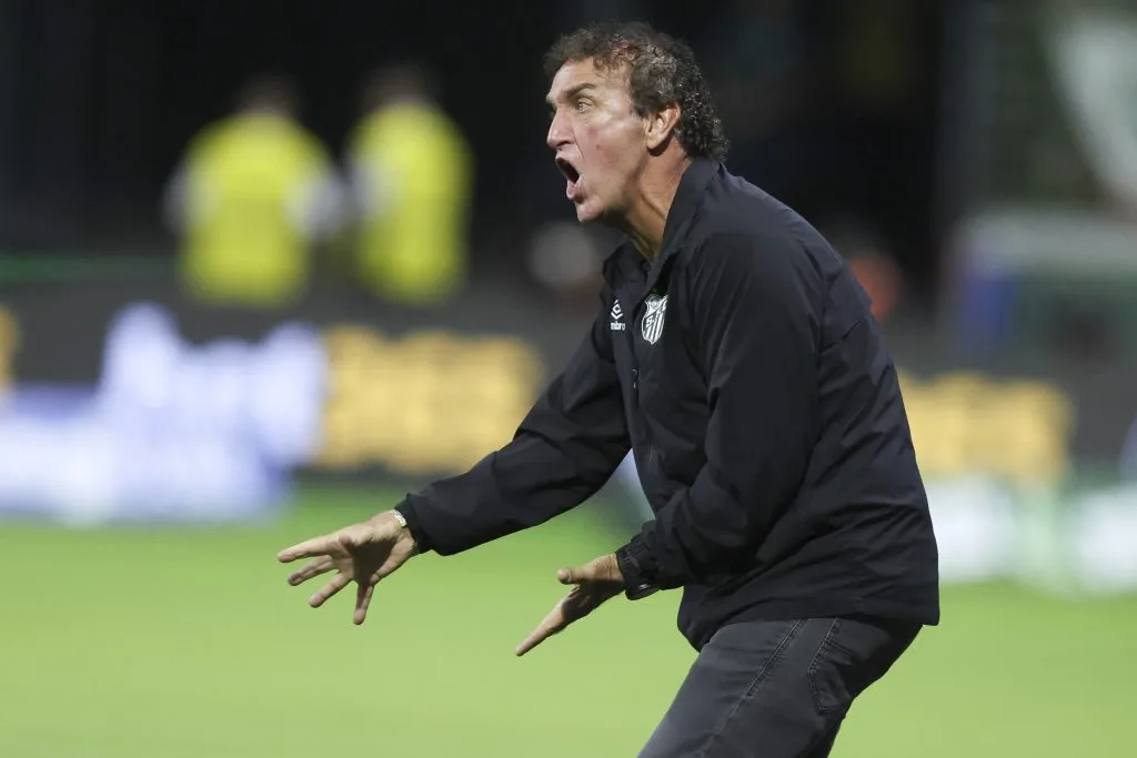 Cuca celebra campanha do Santos e projeta vaga na Libertadores: ‘Não esperava’