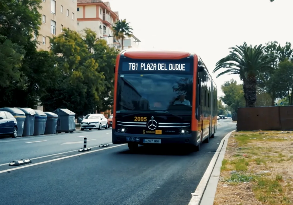 El nuevo tranvibús Sevilla Este - Duque ya tiene horarios de paso: frecuencias y mapa de las paradas
