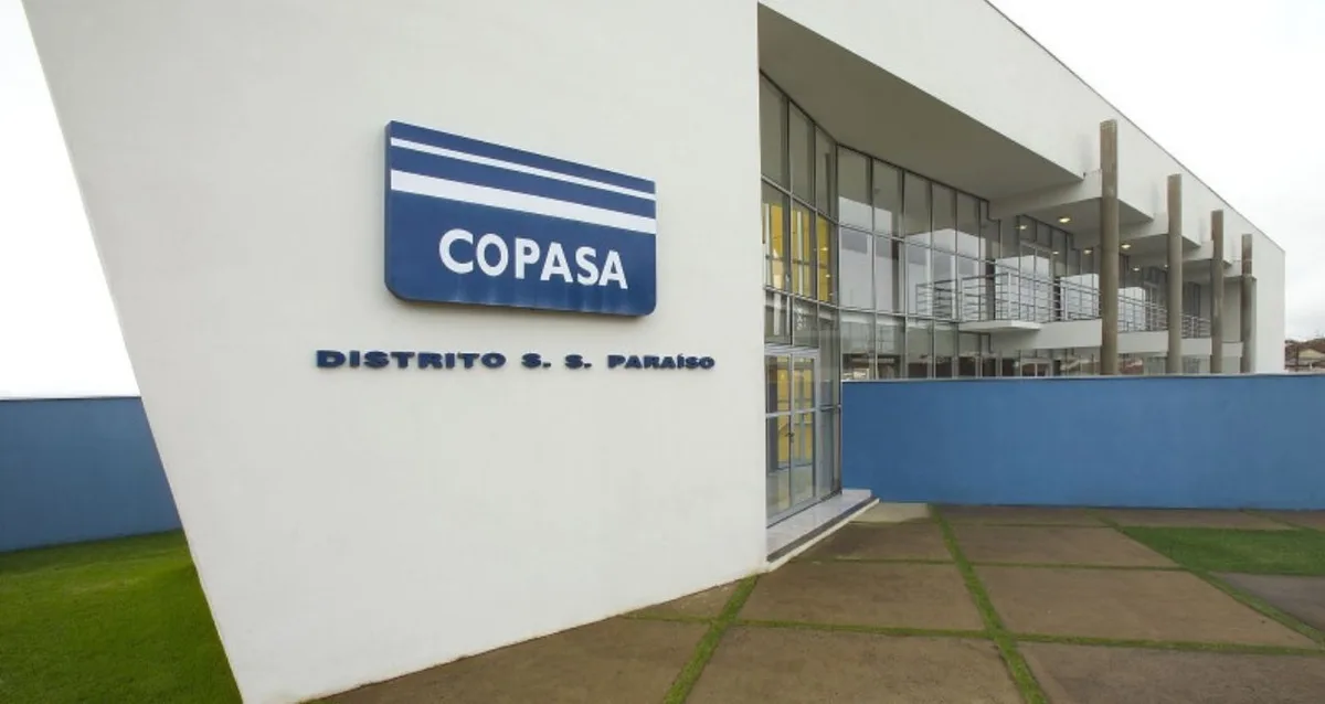 Copasa (CSMG3) recua após 2T26 fraco e privatização segue no centro da tese; o que fazer com as ações?