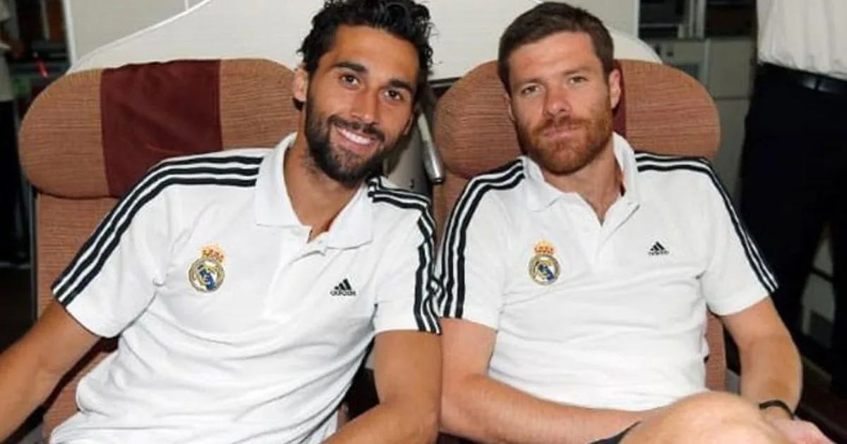 Xabi Alonso vs. Álvaro Arbeloa: el reencuentro que enciende a España y mantiene expectante a Inglaterra