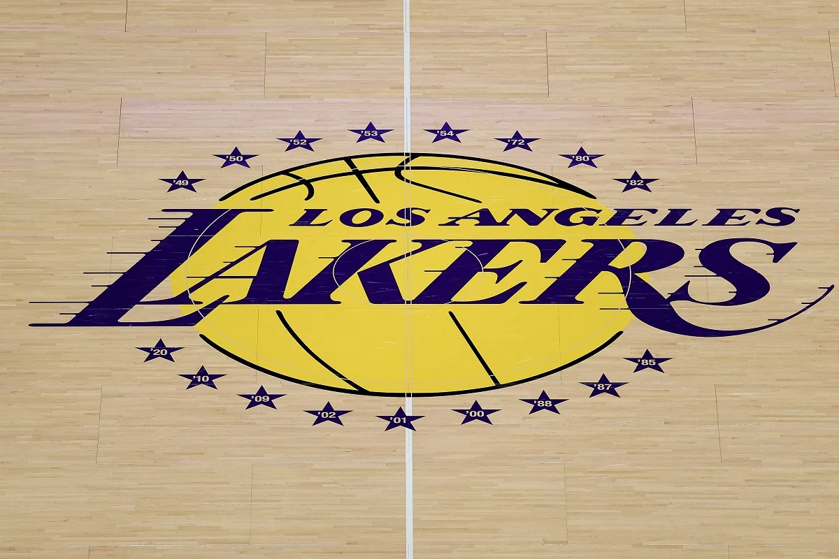 Lakers será vendido por R$ 62 bi para empresário envolvido em polêmica da Fifa