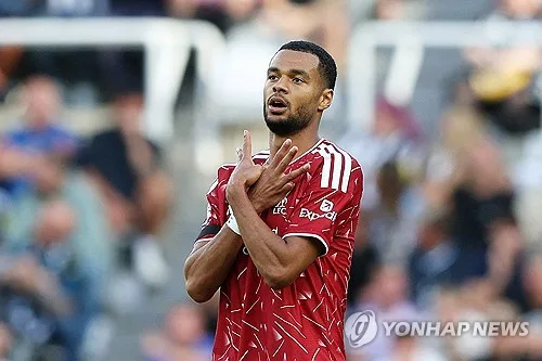 "EPL 맨시티, 리버풀과 공격수 학포 이적 놓고 협상 시작"