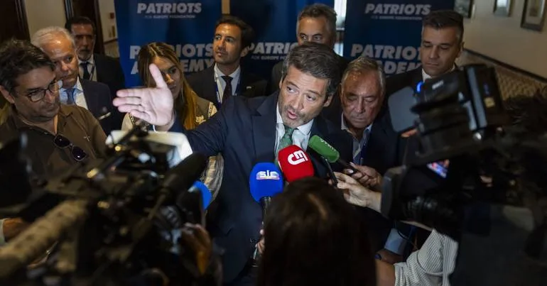 SIRESP. Ventura quer incluir polémica no inquérito a Neves