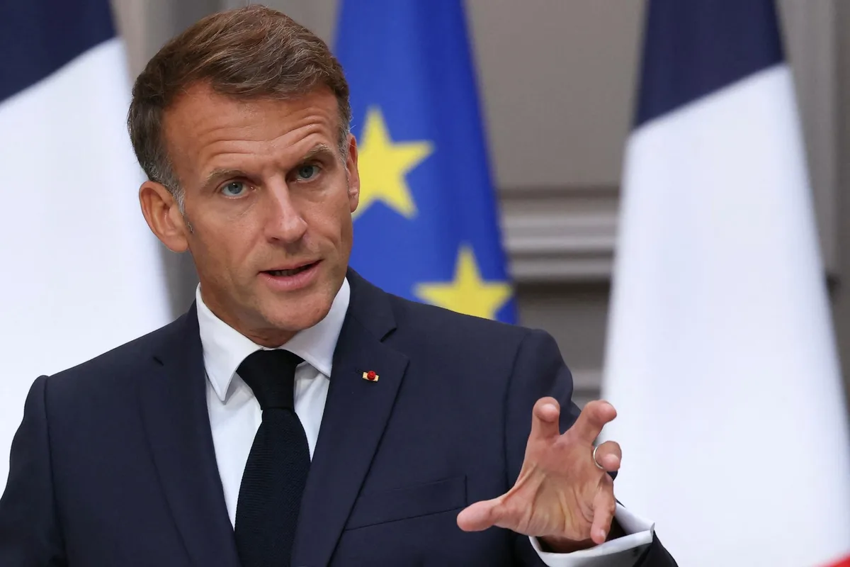 Carburants : Macron se dédouane et enterre le « quoi qu’il en coûte » face au choc pétrolier qui guette
