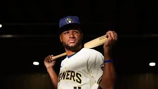 MLB: Jackson Chourio iguala por segunda campaña en fila su tope de vuelacercas