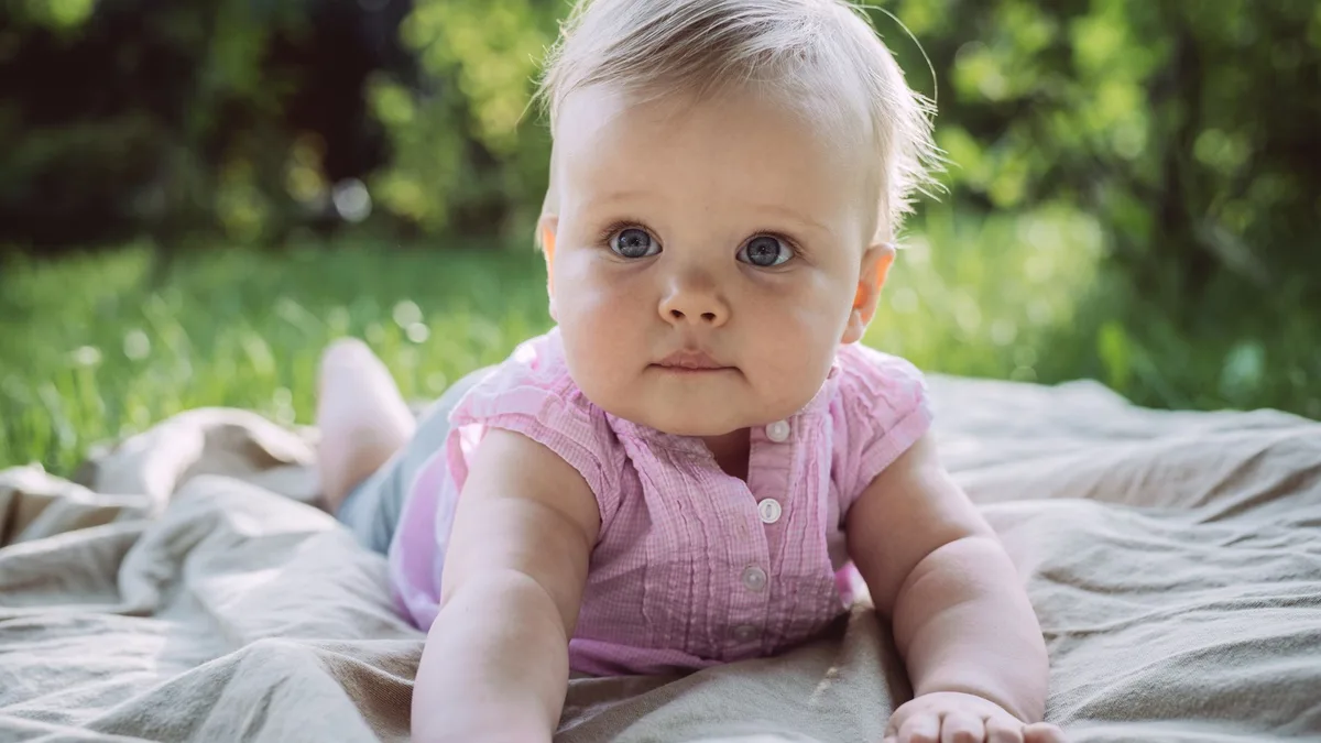 El nombre de niña de 5 letras que triunfa en Cataluña: sonoro, de raíces griegas y muy ligado a la naturaleza