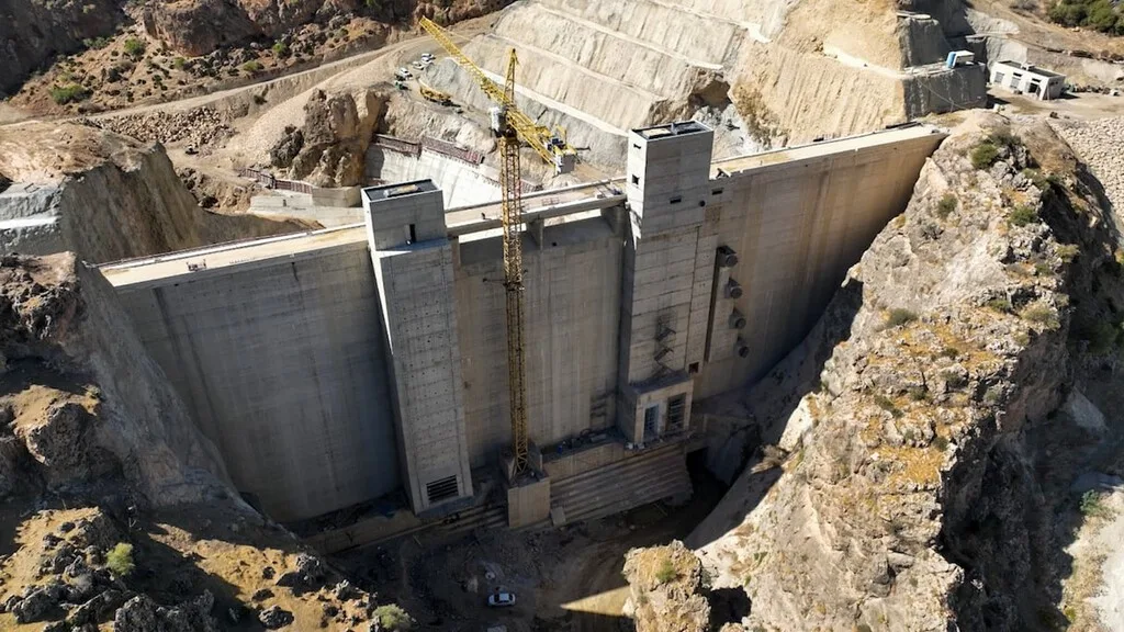 Marruecos está levantando una infraestructura contra su gran enemigo. El plan: que todo el país esté conectado
