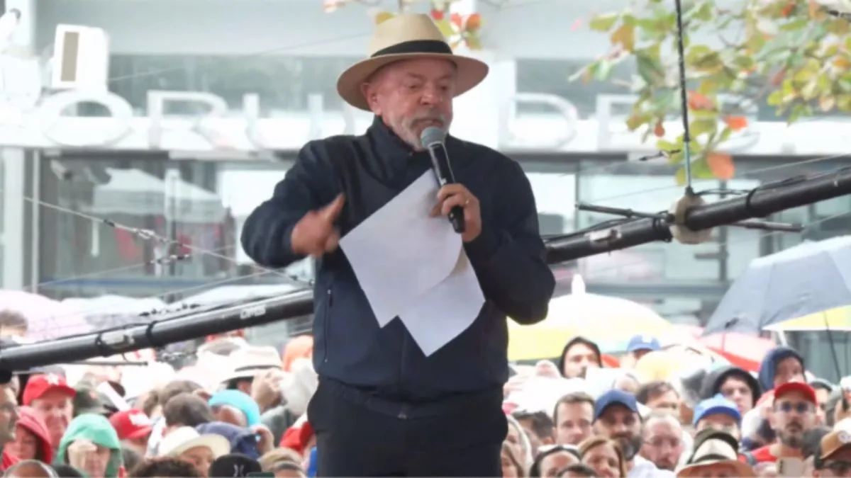 Lula abre discurso em SC ameaçando dar fim nas bets: ‘Não vai acabar com o futebol’