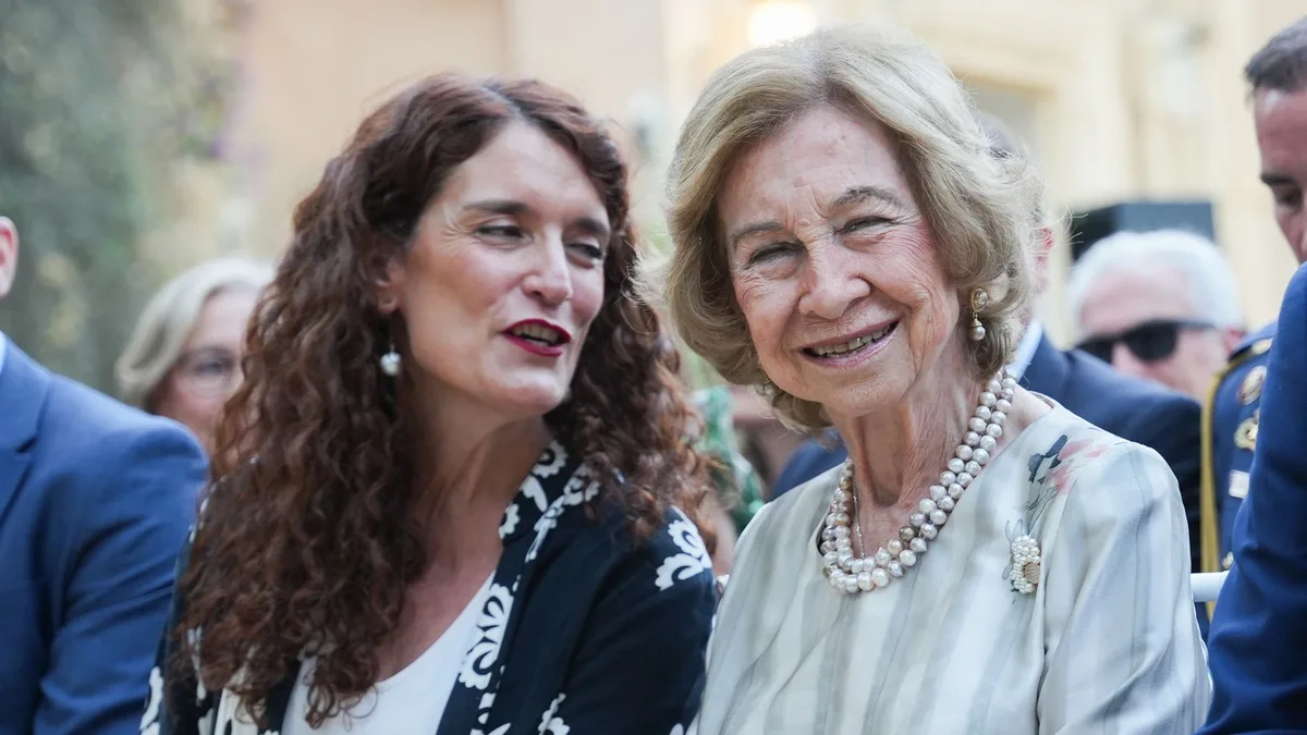 La reina Sofía y el detalle que conecta su cita en el Real Alcázar de Sevilla con la boda de Teodora de Grecia