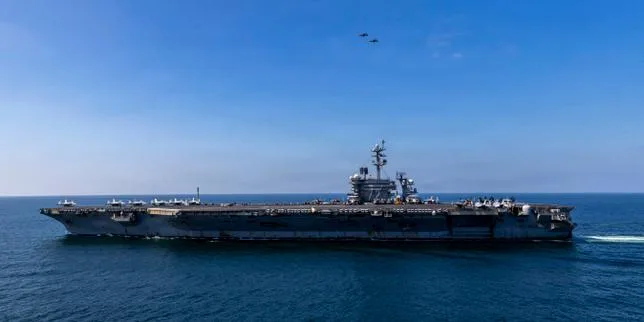 Après plus de huit mois en mer, les conditions de vie à bord du porte-avions « Abraham-Lincoln » inquiètent