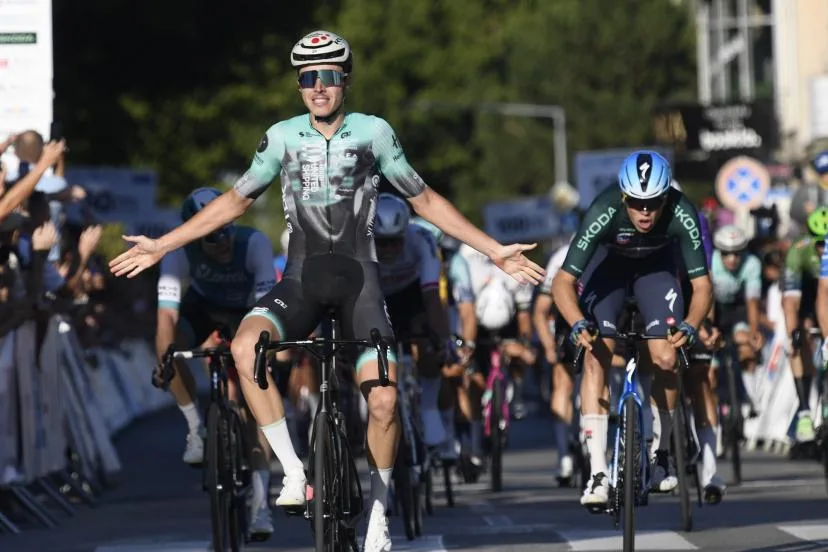 Paul Magnier et les sprinteurs piégés sur la 4e étape du Tour de Slovaquie, le Hongrois Erik Fetter s'impose