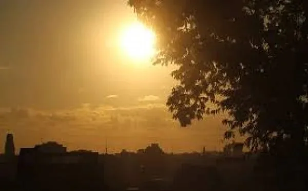 Esta quinta-feira deve ser de sol e calor em todo o Paraná